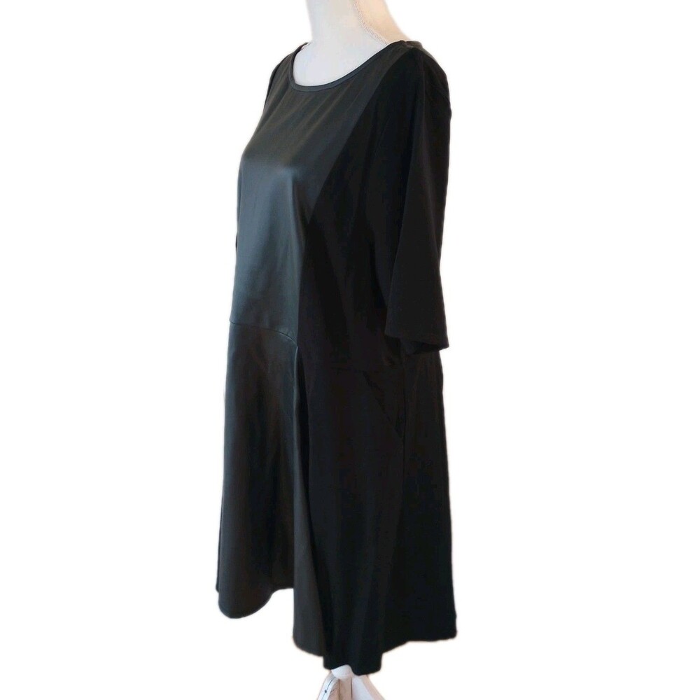 Torrid Size 3 Black Faux Leather Skater Dress Luxe Ponte Coated Black NWT - Picture 5 of 8